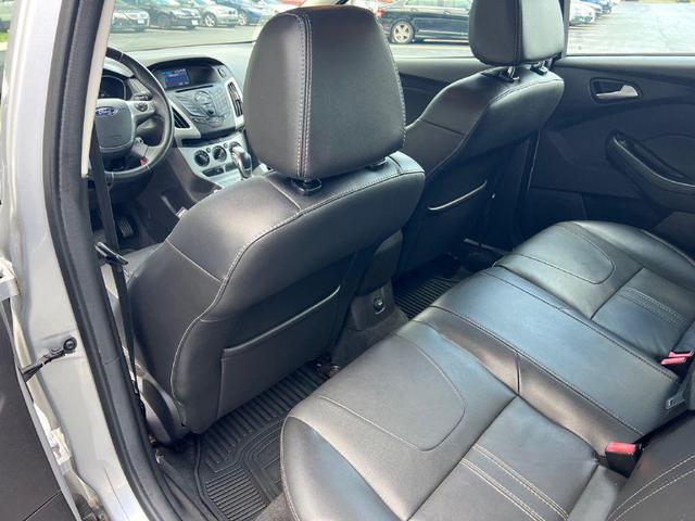 Photo of 2014 Ingot Silver Metallic Ford Focus
