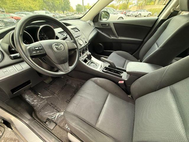 Photo of 2011 Liquid Silver Metallic Mazda Mazda3