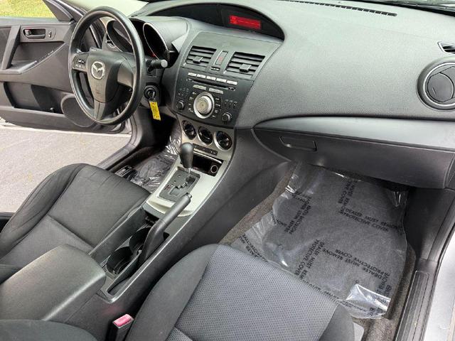 Photo of 2011 Liquid Silver Metallic Mazda Mazda3