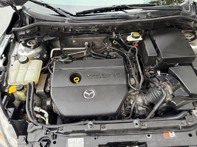 Photo of 2011 Liquid Silver Metallic Mazda Mazda3