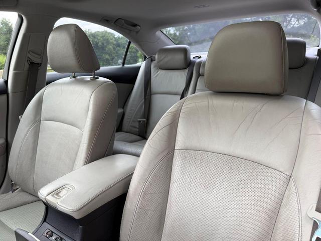 Photo of 2009 GRAY Lexus ES 350