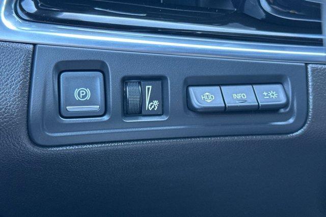 Photo of 2022 Crystal White Tri-Coat Cadillac XT6