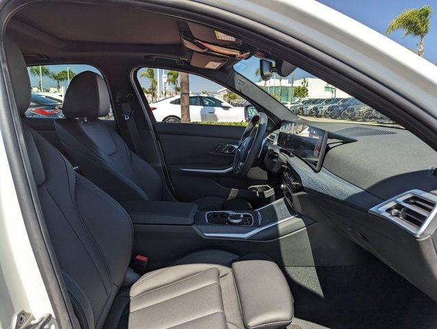 Photo of 2025 Alpine White BMW 330