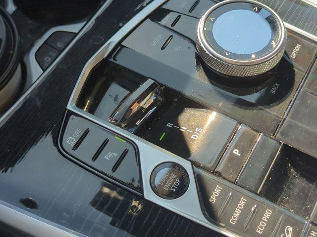 Photo of 2023 Gray Metallic BMW X7