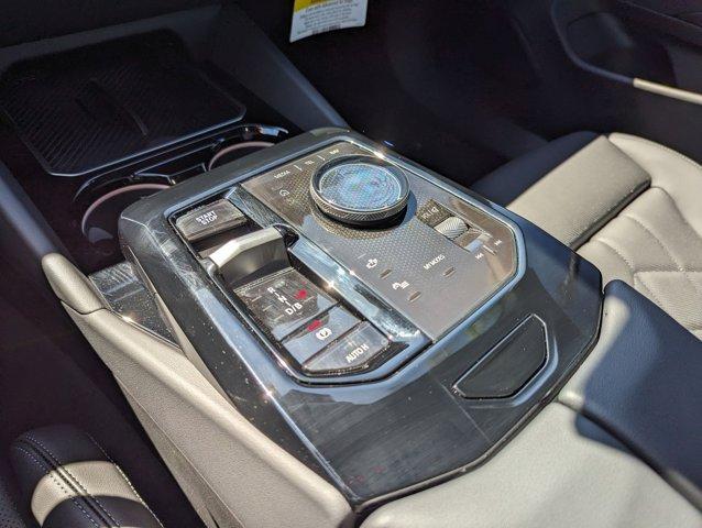 Photo of 2026 Alpine White BMW i5