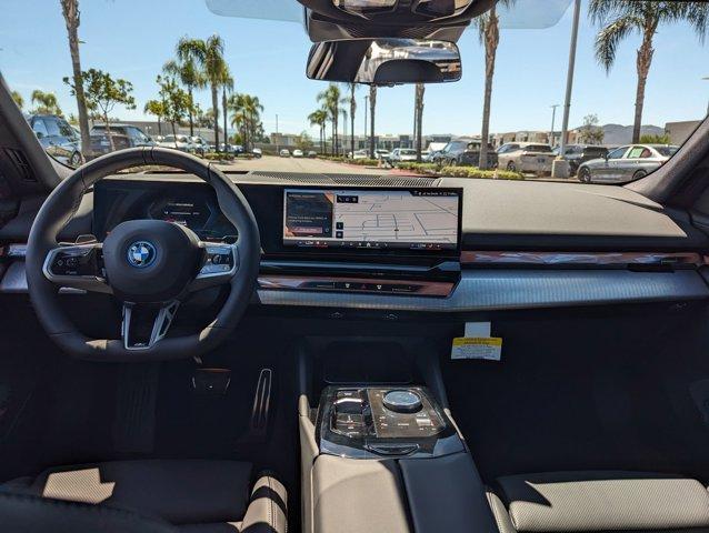 Photo of 2026 Alpine White BMW i5