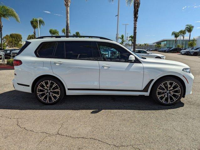 Photo of 2022 Alpine White BMW X7