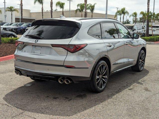 Photo of 2022 Gray Acura MDX