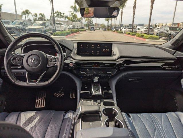 Photo of 2022 Gray Acura MDX
