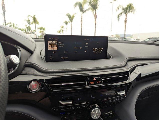 Photo of 2022 Gray Acura MDX