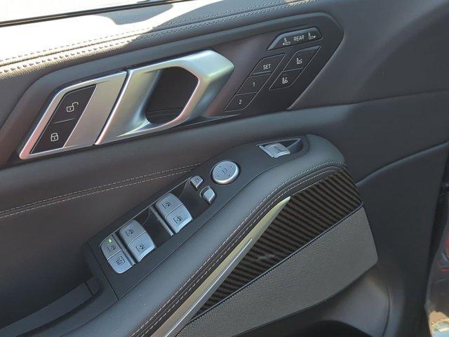 Photo of 2025 Gray Metallic BMW X7