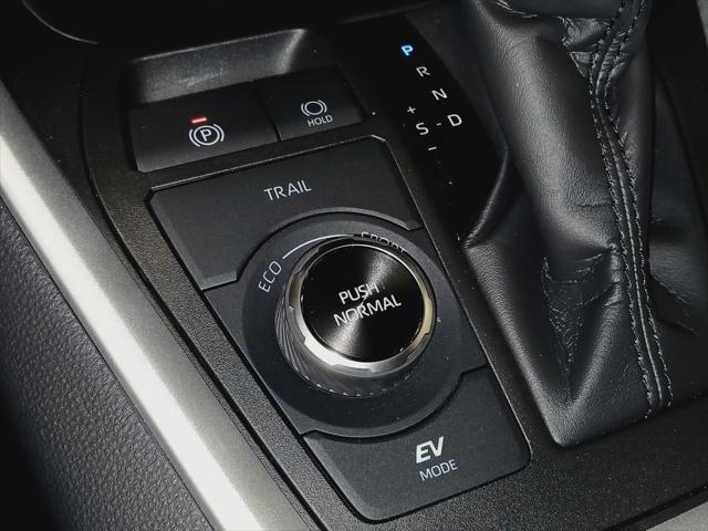 Photo of 2024 Midnight Black Metallic Toyota RAV4 Hybrid