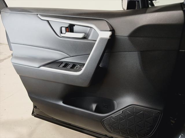 Photo of 2024 Midnight Black Metallic Toyota RAV4 Hybrid