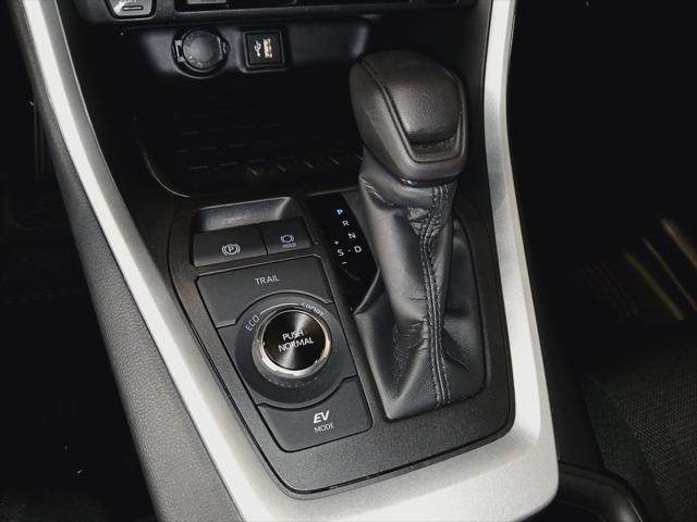 Photo of 2024 Midnight Black Metallic Toyota RAV4 Hybrid