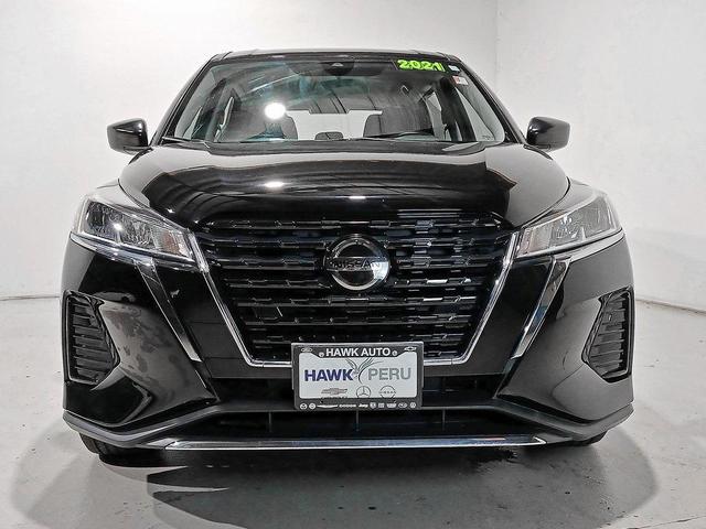 Photo of 2021 Super Black Nissan Kicks