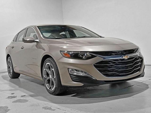 Photo of 2024 Mineral Gray Metallic Chevrolet Malibu