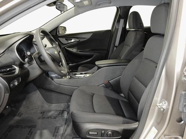 Photo of 2024 Mineral Gray Metallic Chevrolet Malibu