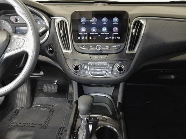 Photo of 2024 Mineral Gray Metallic Chevrolet Malibu