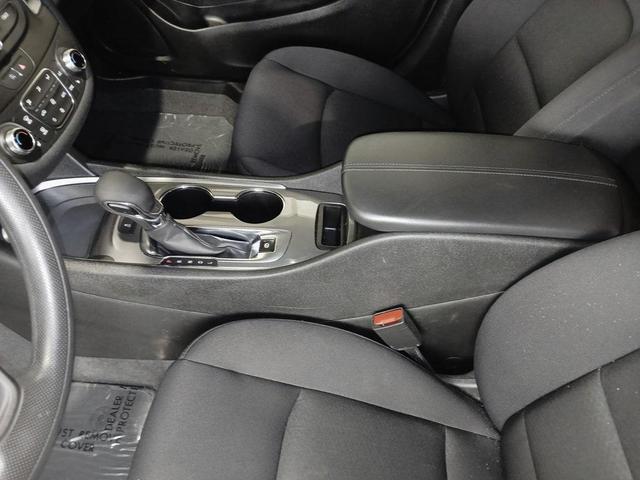 Photo of 2024 Mineral Gray Metallic Chevrolet Malibu