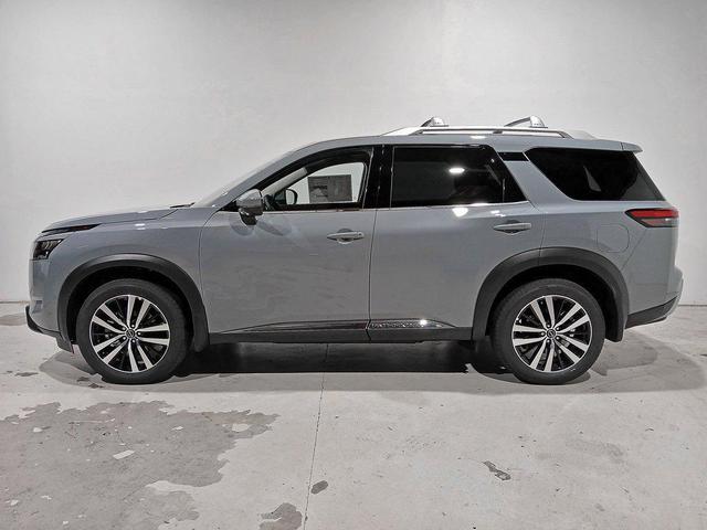 Photo of 2025 Boulder Gray Pearl Nissan Pathfinder