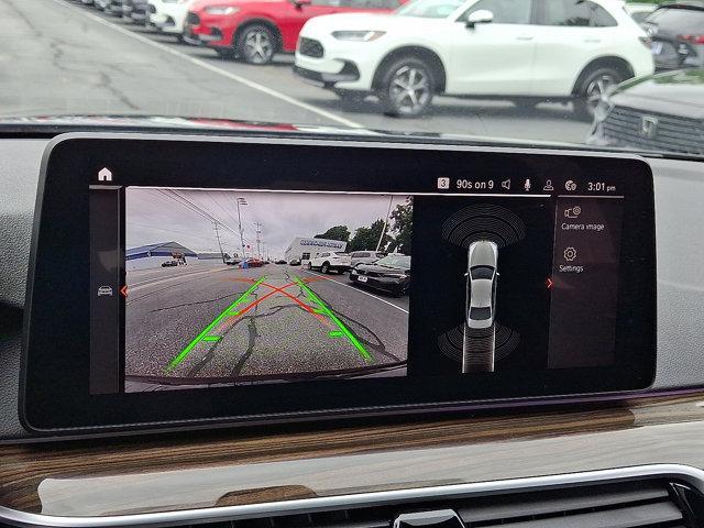 Photo of 2022 Carbon Black Metallic BMW 530