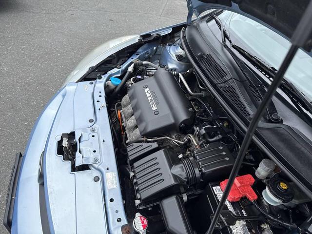 Photo of 2008 Blue Honda Fit