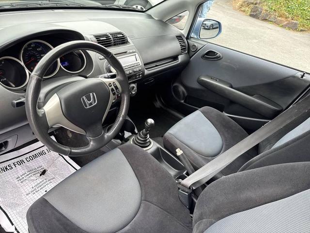 Photo of 2008 Blue Honda Fit