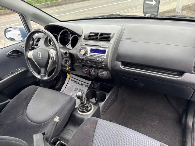 Photo of 2008 Blue Honda Fit