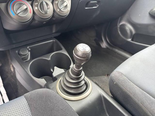 Photo of 2008 Blue Honda Fit