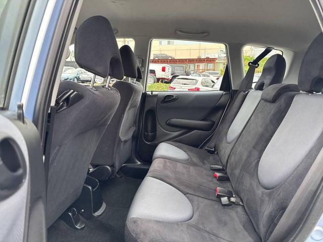 Photo of 2008 Blue Honda Fit