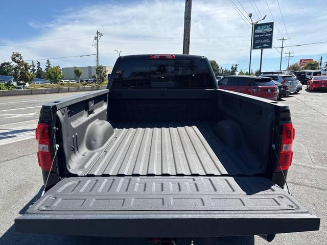 Photo of 2016 Onyx Black GMC Sierra 2500