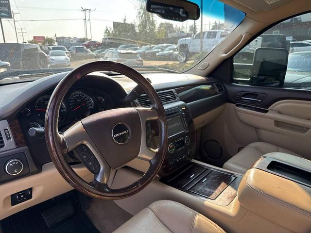 Photo of 2013 Onyx Black GMC Sierra 2500
