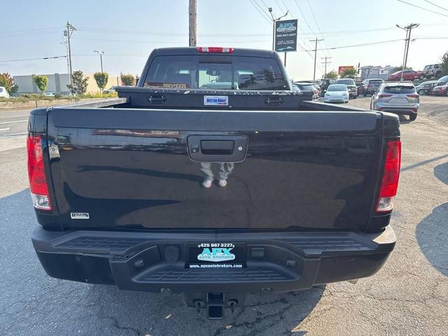 Photo of 2013 Onyx Black GMC Sierra 2500
