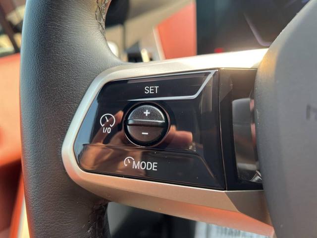 Photo of 2022 Black Sapphire Metallic BMW iX