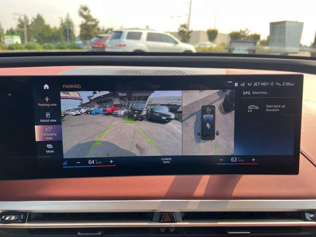 Photo of 2022 Black Sapphire Metallic BMW iX