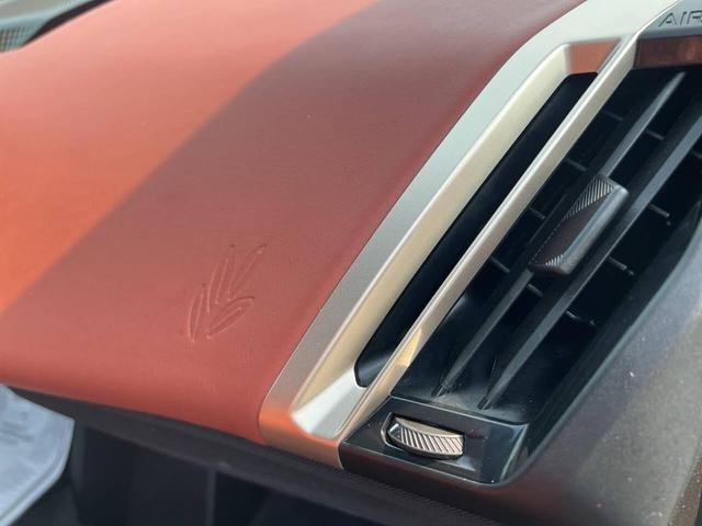Photo of 2022 Black Sapphire Metallic BMW iX