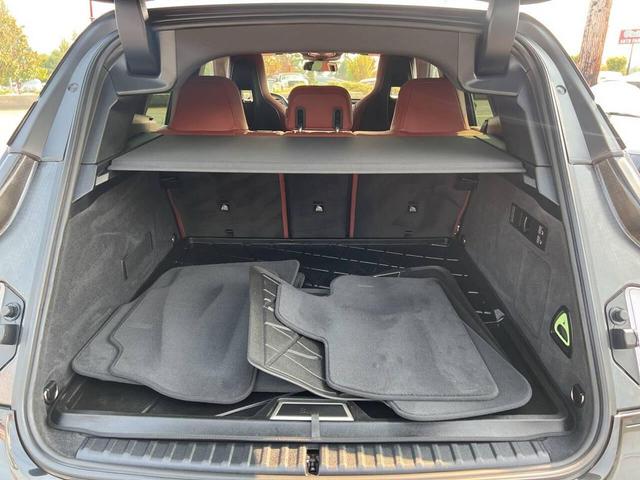 Photo of 2022 Black Sapphire Metallic BMW iX
