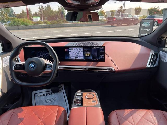 Photo of 2022 Black Sapphire Metallic BMW iX