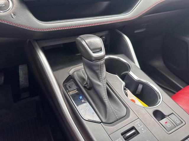Photo of 2022 Celestial Silver Metallic Toyota Highlander