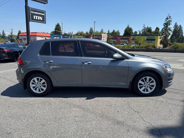 Photo of 2016 Platinum Gray Metallic Volkswagen Golf