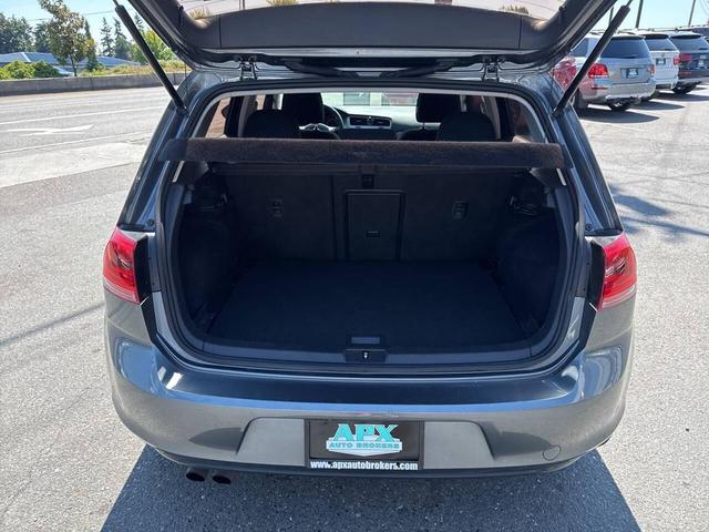 Photo of 2016 Platinum Gray Metallic Volkswagen Golf