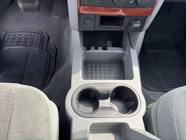 Photo of 2006 Bright Silver Metallic Clearcoat Dodge Durango