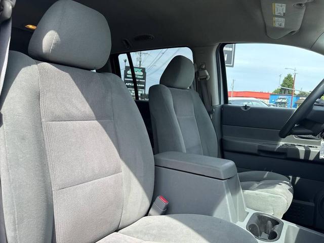 Photo of 2006 Bright Silver Metallic Clearcoat Dodge Durango