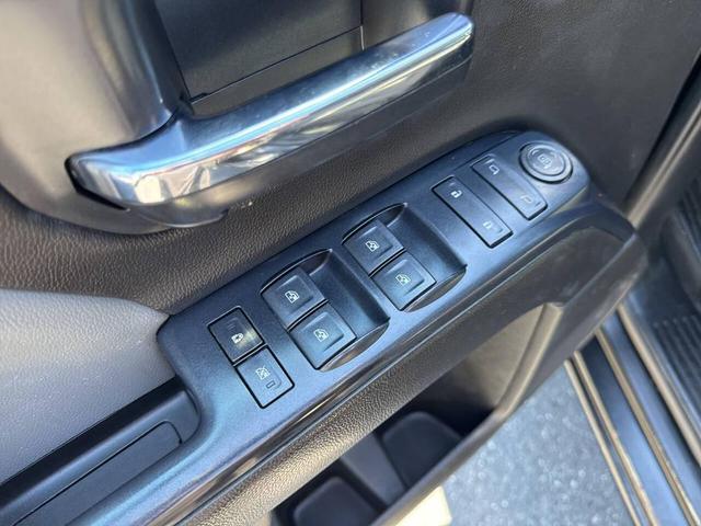 Photo of 2017 Onyx Black GMC Sierra 1500