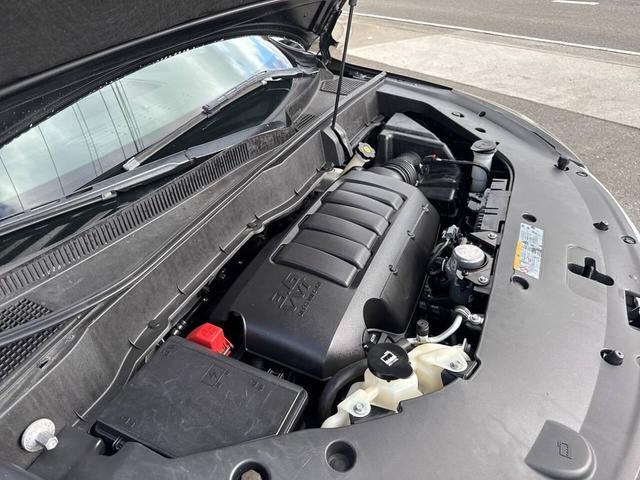 Photo of 2017 Mosaic Black Metallic Chevrolet Traverse