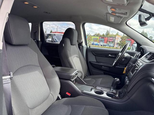 Photo of 2017 Mosaic Black Metallic Chevrolet Traverse