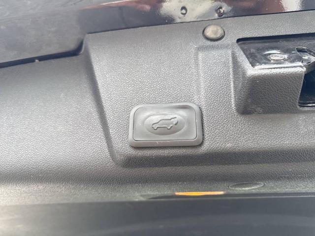 Photo of 2017 Mosaic Black Metallic Chevrolet Traverse