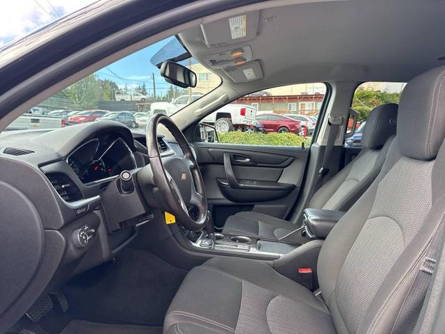 Photo of 2017 Mosaic Black Metallic Chevrolet Traverse