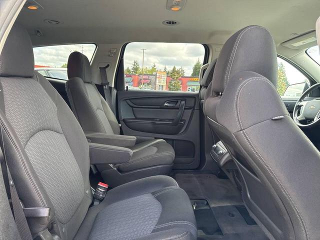Photo of 2017 Mosaic Black Metallic Chevrolet Traverse