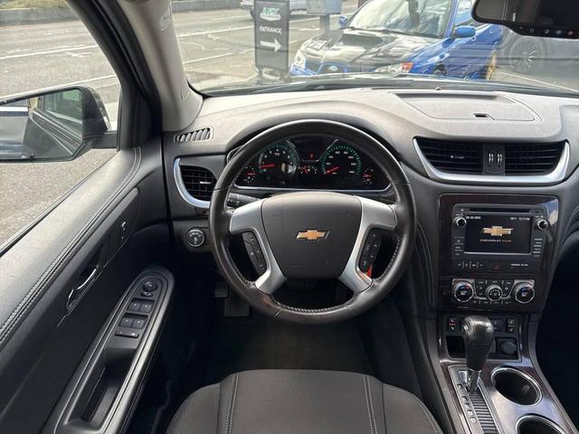 Photo of 2017 Mosaic Black Metallic Chevrolet Traverse